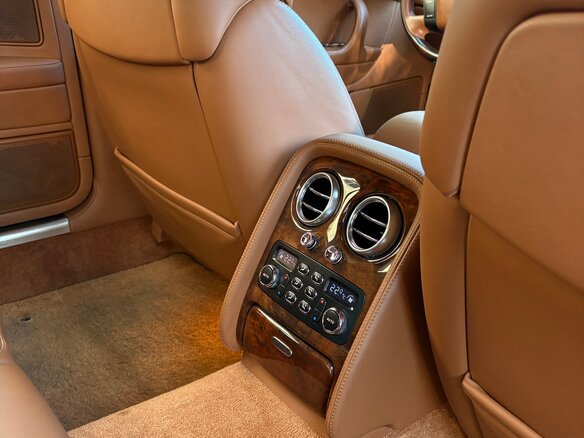 2005 Bentley Continental Flying Spur, серый - вид 26