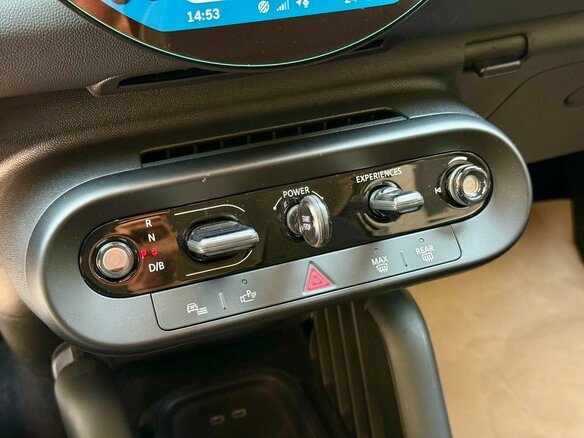 2025 Mini Aceman E, серебристый, 2810000 рублей - вид 22