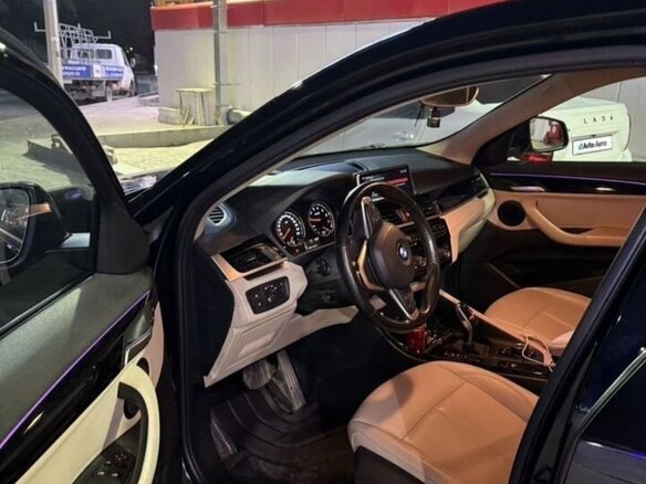 2020 BMW X2 sDrive18i I (F39), чёрный, 2330000 рублей - вид 5