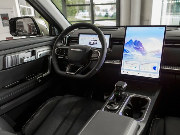 2024 Jaecoo J7 I, чёрный, 3729900 рублей - вид 19