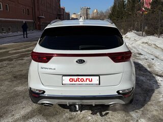 2020 Kia Sportage IV Рестайлинг, белый, 2800000 рублей, вид 4