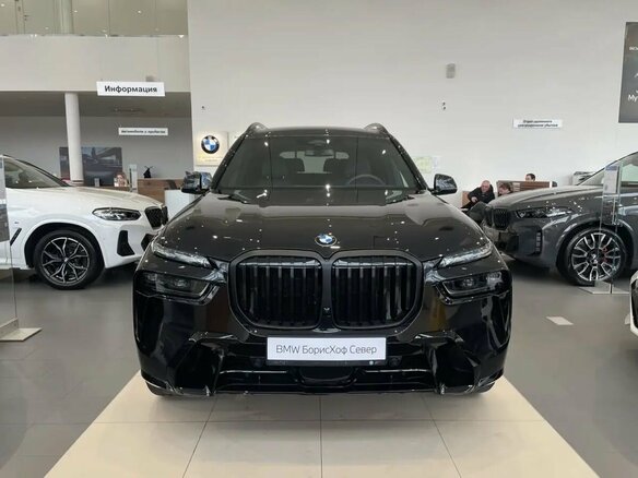2026 BMW X7 40d I (G07) Рестайлинг, чёрный, 18990000 рублей - вид 1