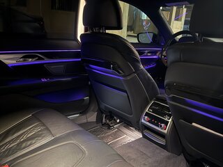 2020 BMW 7 серии 740i VI (G11/G12) Рестайлинг, чёрный, 4900000 рублей, вид 3
