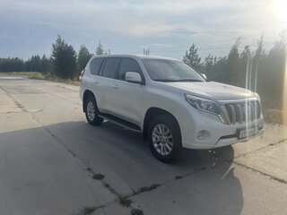 2015 Toyota Land Cruiser Prado 150 Series Рестайлинг 1, белый, 3300000 рублей, вид 3