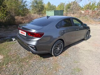 2020 Kia Cerato IV, серый, 2100000 рублей, вид 5