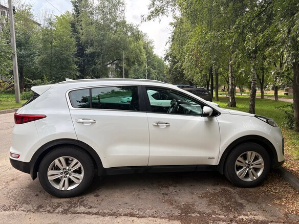 2018 Kia Sportage IV, белый - вид 2