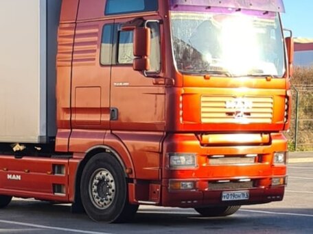 2005 MAN TGA, красный, 4777777 рублей, вид 5