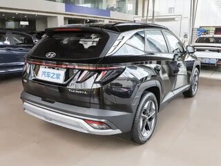 2026 Hyundai Tucson L IV Рестайлинг, чёрный, 3990007 рублей, вид 4