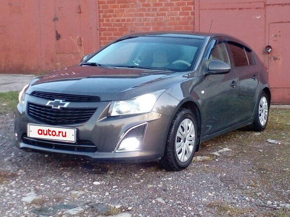 2013 Chevrolet Cruze I Рестайлинг, серый, 900000 рублей - вид 5