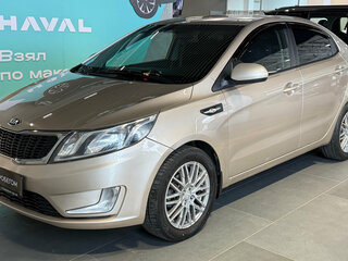2013 Kia Rio 5-speed III, бежевый, 890000 рублей, вид 1