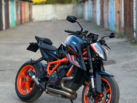 2023 KTM 1290 Super Duke R Evo, синий, 1450000 рублей, вид 2