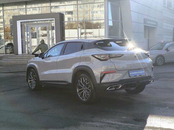 2023 Changan UNI-T I, серый, 2100000 рублей - вид 5