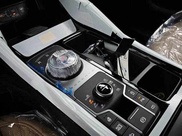 2026 Kia Sorento IV Рестайлинг, белый, 8195000 рублей - вид 15