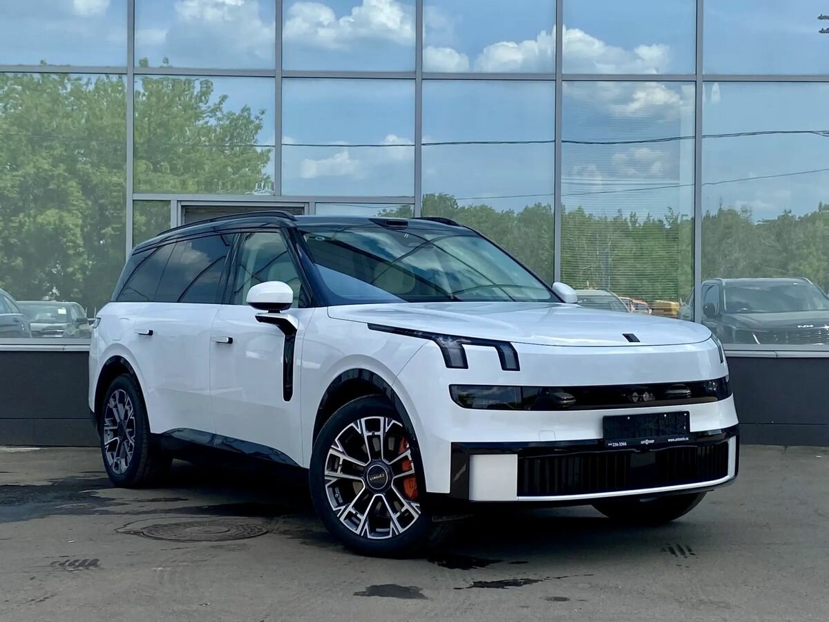 Открыть фотографии: Lynk & Co 900
