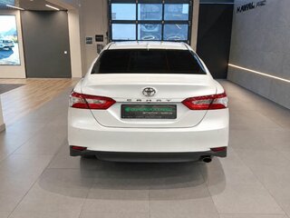 2019 Toyota Camry VIII (XV70), белый, 2820000 рублей, вид 5