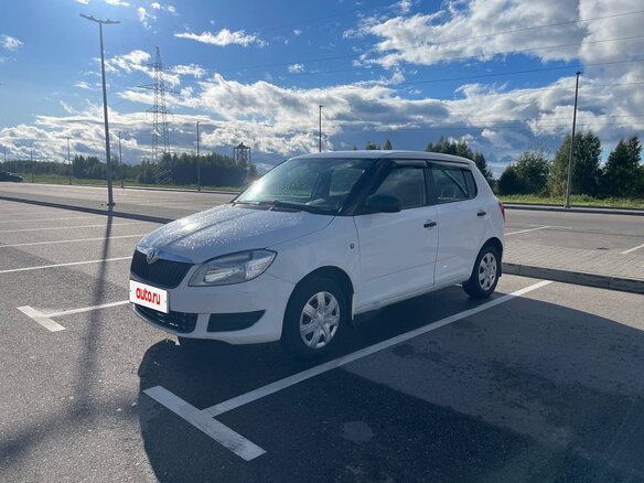 2012 Skoda Fabia II Рестайлинг, белый, 265000 рублей