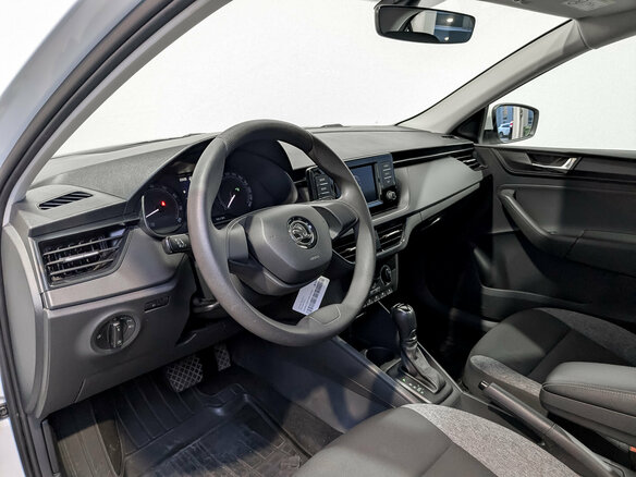 2021 Skoda Rapid II, белый, 1525000 рублей - вид 13