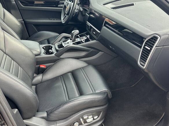 2020 Porsche Cayenne S III, чёрный, 6300000 рублей - вид 9