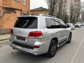 2009 Lexus LX 570 III, серебристый, 3800000 рублей, вид 3