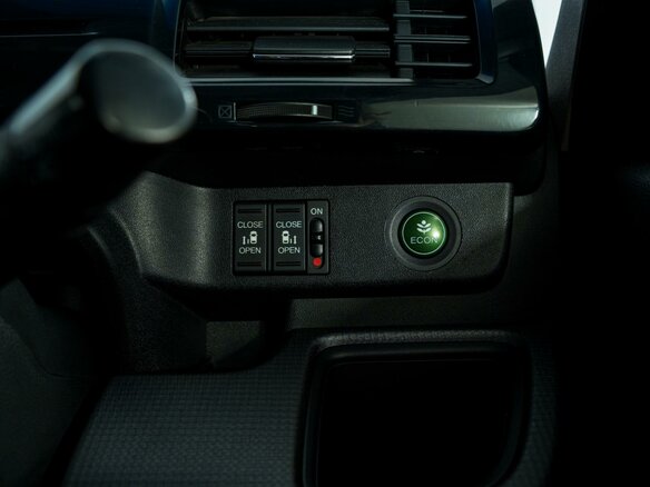2016 Honda Stepwgn Spada V, чёрный, 2045000 рублей - вид 22