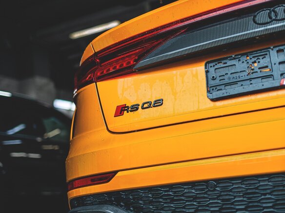 2021 Audi RS Q8 I, оранжевый, 11050000 рублей - вид 21