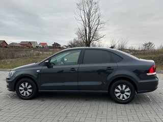 2018 Volkswagen Polo V Рестайлинг, серый, 1220000 рублей, вид 4