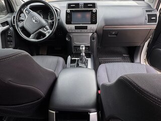 2019 Toyota Land Cruiser Prado 150 Series Рестайлинг 2, белый, 5000000 рублей, вид 5