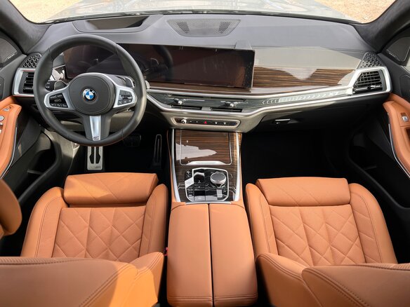 2023 BMW X7 40i I (G07) Рестайлинг, серый, 10400000 рублей - вид 25
