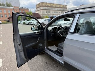 2026 Volkswagen Tharu XR, серебристый, 2140000 рублей, вид 5