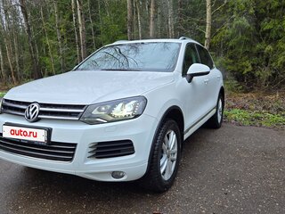 2013 Volkswagen Touareg II, белый, 2450000 рублей, вид 4