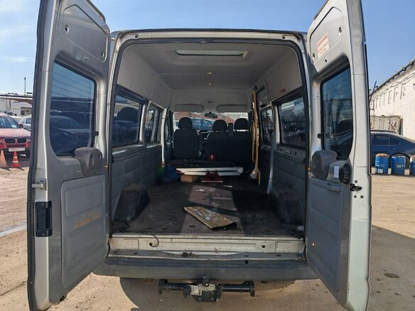 2007 Ford Transit, серебристый, 1500000 рублей - вид 15