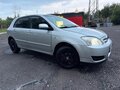 2005 Toyota Corolla IX (E120, E130) Рестайлинг, серебристый, 600000 рублей - вид 1