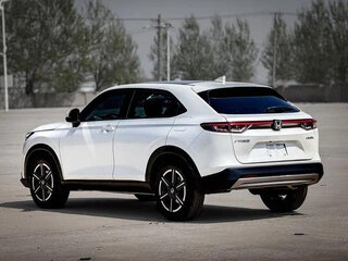 2023 Honda Vezel II, белый, 1898000 рублей, вид 3