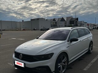 2019 Volkswagen Passat B8 Рестайлинг, белый, 3800000 рублей, вид 2