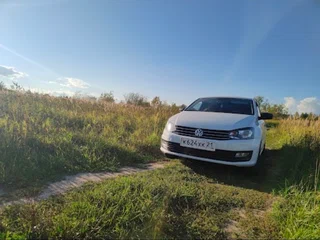 2011 Volkswagen Polo V, белый, 1200000 рублей, вид 1