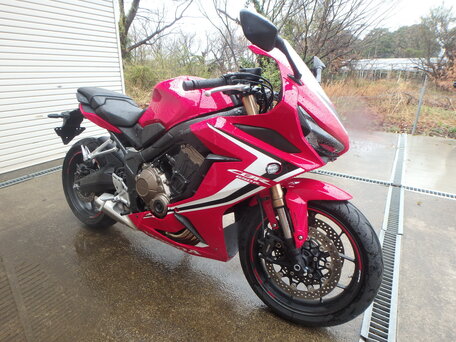 2020 Honda CBR 650R, красный, 870000 рублей, вид 5
