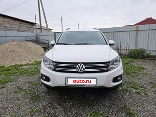 2013 Volkswagen Tiguan I Рестайлинг, белый, 1400000 рублей, вид 1