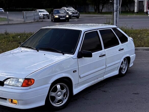 2005 Lada (ВАЗ) 2114, белый, 160000 рублей