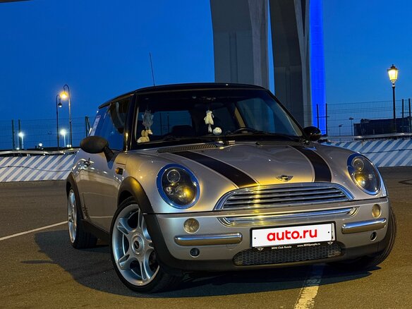 2002 Mini Hatch Cooper I (R50), серебристый, 650000 рублей