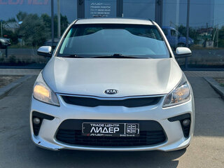 2018 Kia Rio IV, серебристый, 890000 рублей, вид 5