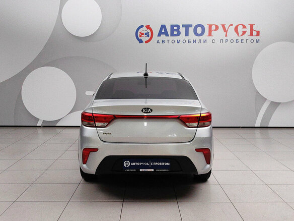 2017 Kia Rio IV, серебристый, 1099000 рублей - вид 3
