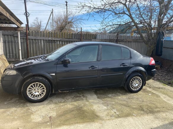2008 Renault Megane II Рестайлинг, чёрный, 370000 рублей - вид 2