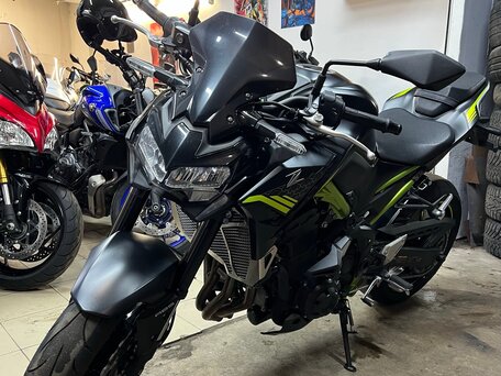 2021 Kawasaki Z 900, серый, 825000 рублей, вид 1