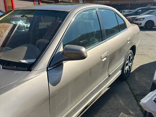 2002 Mitsubishi Galant VIII Рестайлинг, золотистый, 350000 рублей, вид 4