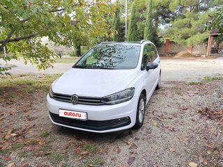 2019 Volkswagen Touran II, белый, 1850000 рублей, вид 1