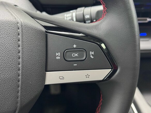 2024 Changan UNI-S I, серый, 2200000 рублей - вид 16