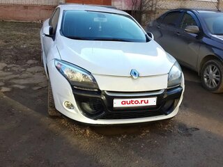 2013 Renault Megane III Рестайлинг, белый, 1050000 рублей, вид 4