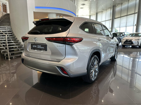 2026 Toyota Highlander IV (XU70), серый, 5799000 рублей, вид 5