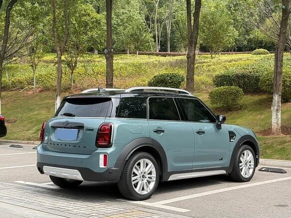 2023 Mini Countryman Cooper II Рестайлинг, серый, 3090003 рублей - вид 7