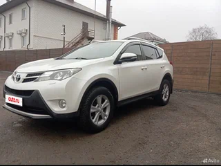 2014 Toyota RAV4 IV (XA40), белый, 1850000 рублей, вид 1